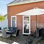 Gaelle - 2-3km From The Sea By Interhome