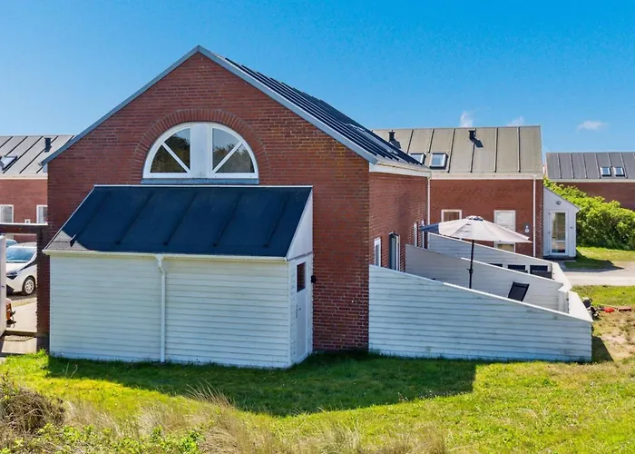 Gaelle - 2-3km From The Sea By Interhome *