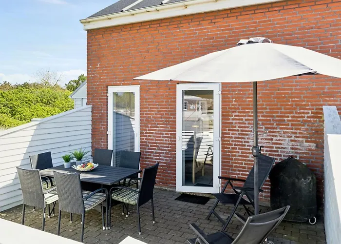 Gaelle - 2-3km From The Sea By Interhome